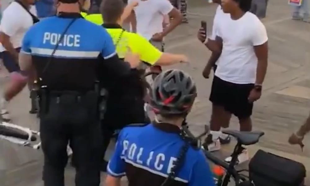 ΗΠΑ: Βίαιη προσαγωγή αφροαμερικανών από αστυνομικούς επειδή έκαναν... vaping!